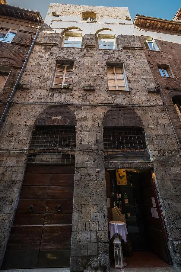 Casatorre Dei Leoni Dimora Storica Bed & Breakfast Siena 3*,