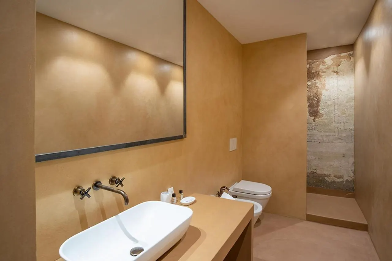 Casatorre Dei Leoni Dimora Storica Bed and Breakfast Σιένα
